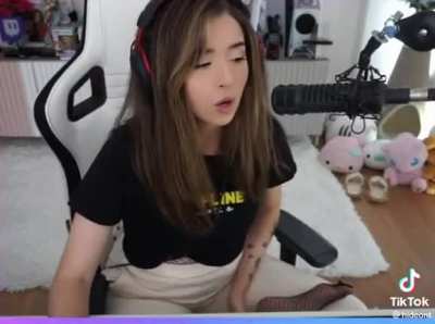 pokimane feet