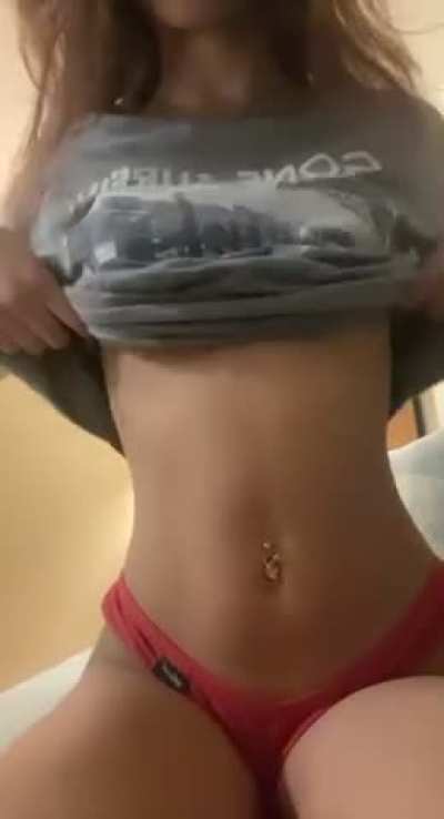 Titty drop to end the year on a good note 😋