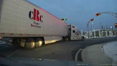Crunch and run (anyone have any idea on how to get info on who was driving the semi? Trying to help out the guy who got hit)