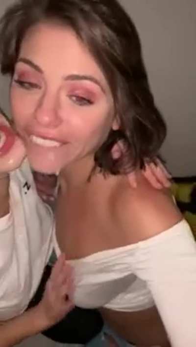 Close up double blowjob and cum in two mouth