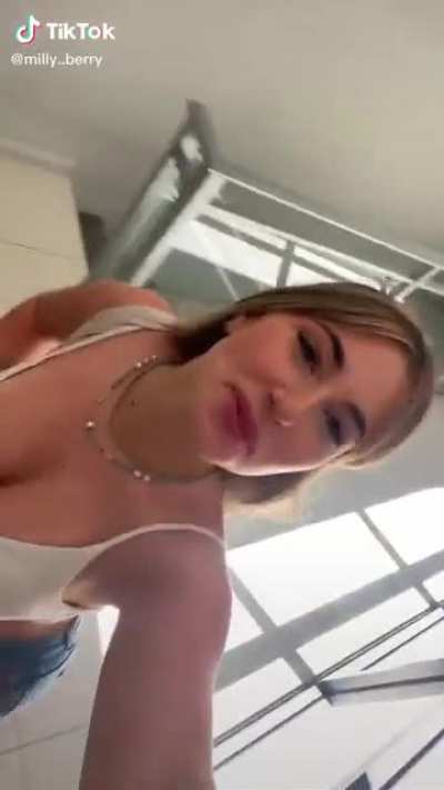 showing her melons 🍒