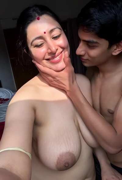 Next door bhabhi lore continues… 🥵 (Ai video)