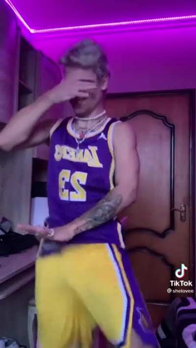 Heard of Walmart Justin Bieber? Prepare yourselves for dollar store Justin Bieber.