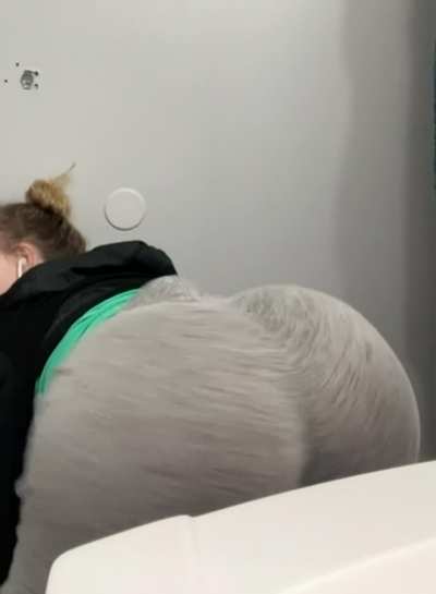 Jiggle jiggle jiggle