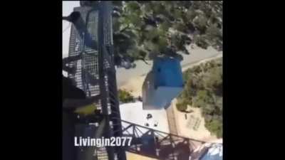 👋 👋