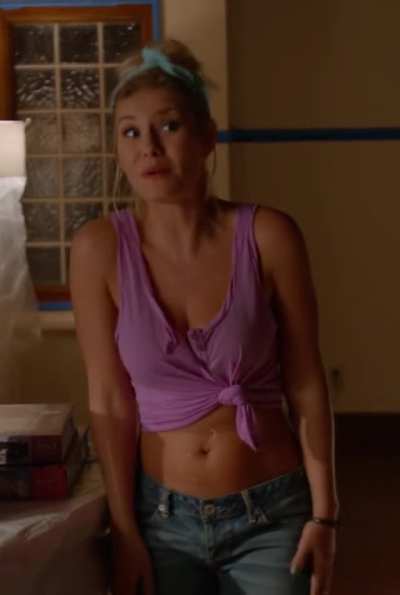 Elisha Cuthbert in Happy Endings