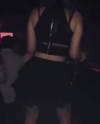 Chica bailando
