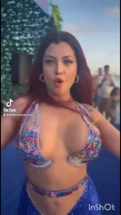 Linda martino nipple ( better quality) ❤❤❤❤❤<wbr>❤