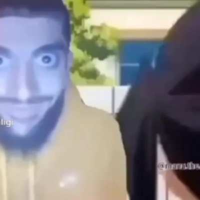( ●__●)