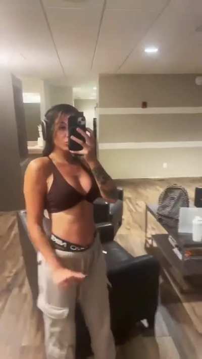 Cora Jade