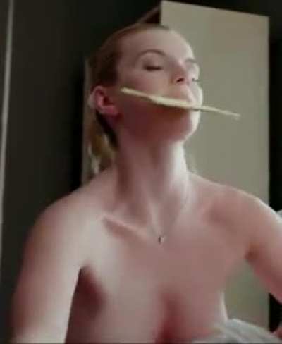 Betty Gilpin