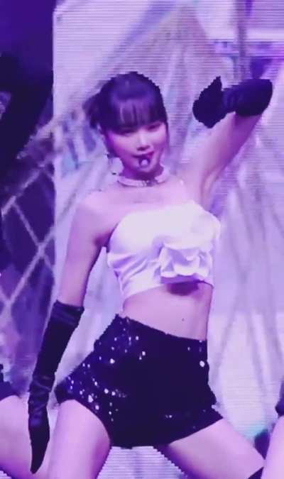 Chaewon of LE SSERAFIM