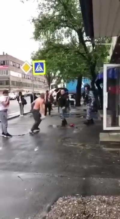 Когда пошел в рейд на босса, надев броню с +100 к защите и -100 ко всем остал<wbr>ьным харак<wbr>терис<wbr>тикам персо<wbr>нажа.