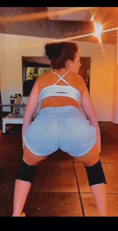 Georgina 🍑🍌