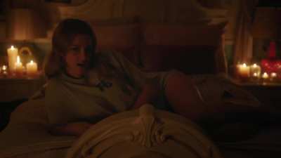 Lili reinhart