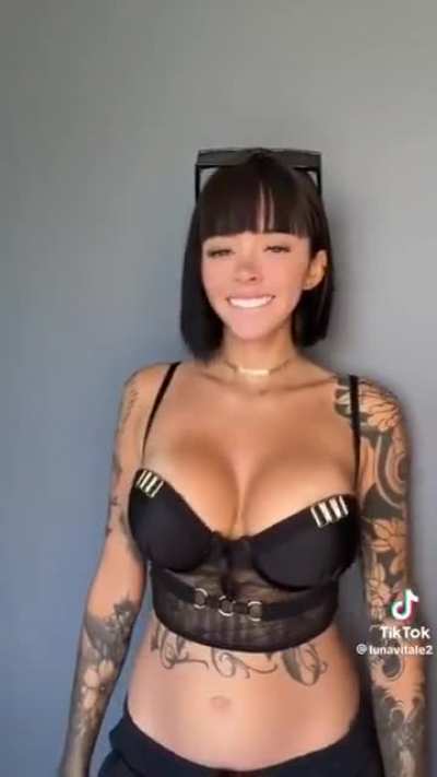 I like her tattoos