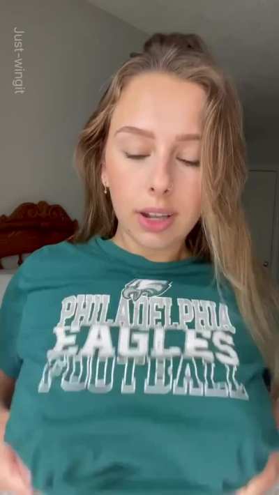 [OC] Please stop scrolling and watch me drop my titties