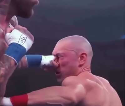 He Got Hands - Man Rearranges Opponent’s Face After Landing Vicious Blow 1v1 Fight