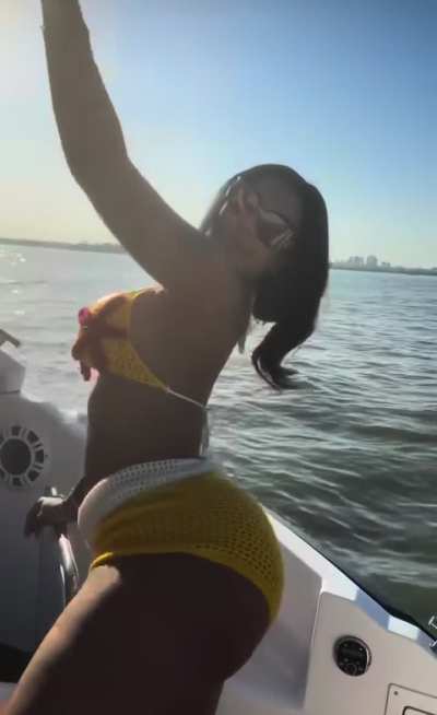 That thang bouncing 💦💦🤪
