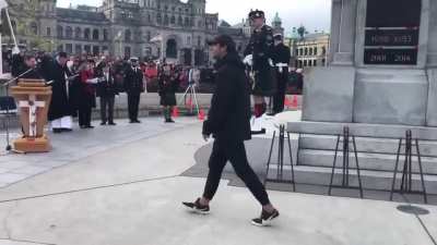 Guy freaks out at Canadian Remembrance Day Ceremony, Gets Arrested