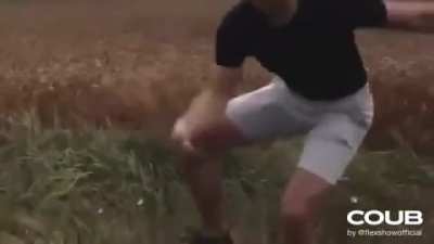 Random video #12