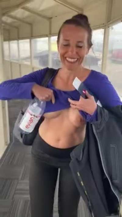 Milf go crazy!!