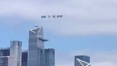 AMC Hype Vid💥🚀🌙🦧 it’s basic I know but I had to make one! I’ll be adding to it as we squeeze! Any apes with editing skills feel free to make it better!