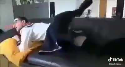 melhor anime q ja vi, msm eu n gostando de anime esse é o melhor