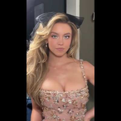 Tried my hand at making a pmv - celebs vs pornstars. Feedback appreciated