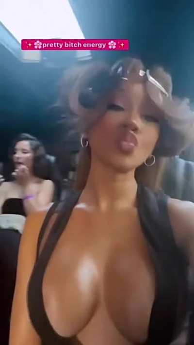 busty af
