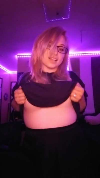 Big Tits Goth Titty Drop [OC]
