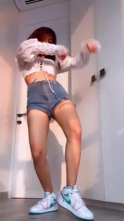 Avneet Kaur (New)