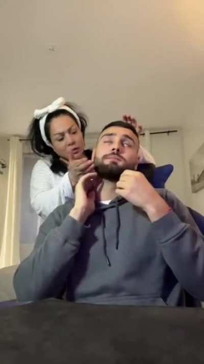 Arab moms 🤣
