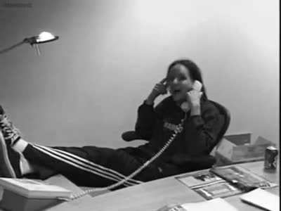 Just wanted to give y’all a gif of Jonathan on the phone ☺️