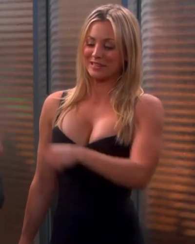 Kaley Cuoco 