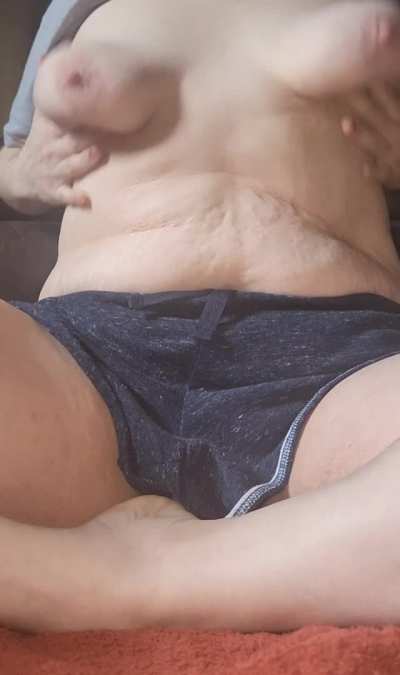Chubby mom of 2, would you? [31F]