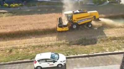 Amazing farmer didnt sell his land to developers