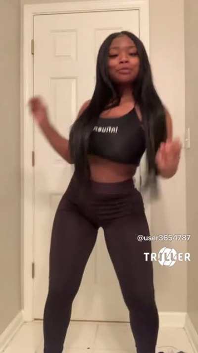 😳