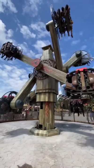 Carnival ride