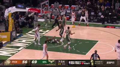 [Highlight] Cameron Johnson Posterizes PJ Tucker