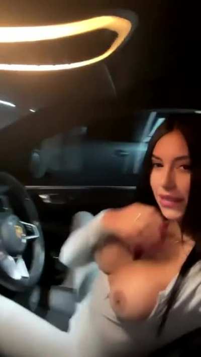 Car boob drop🤤