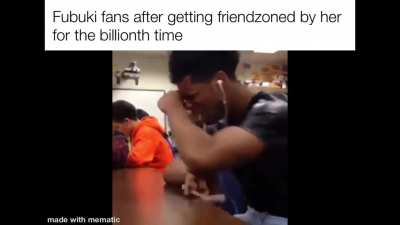 Did one of those explaining memes with Holofans