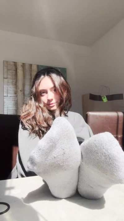 @ellfyelle88 on twitter she just posted