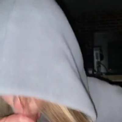 [kik: sweet<wbr>ashel<wbr>yreed<wbr>] my gf is in the other room, please feed me porn and hot stuff of your choosing get me horny and feed me, i will show off