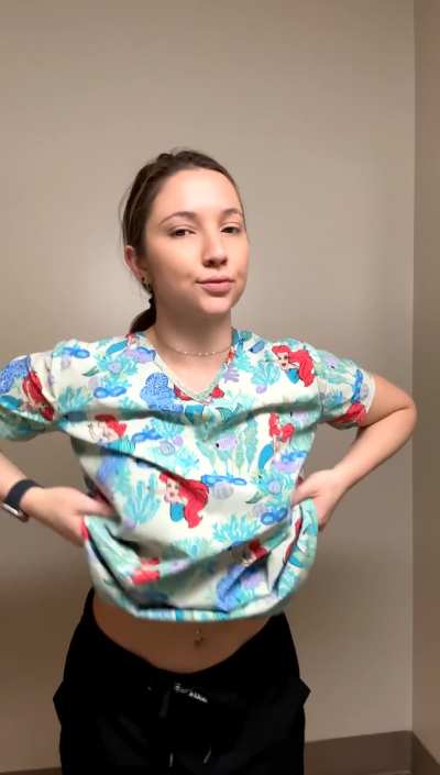 Gonna tittyflash all my patients today..because I'm a good nurse:) (drop)