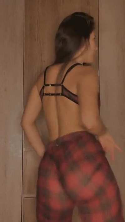 Stefa<wbr>nycam<wbr>acho_<wbr>98 on Tiktok 👀