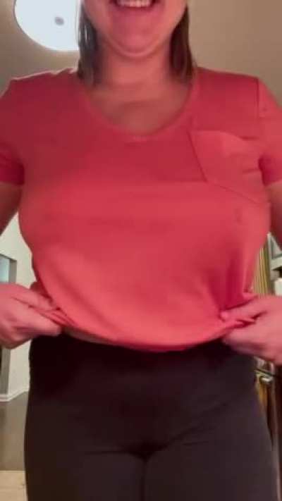 Mom Titty drop [OC]