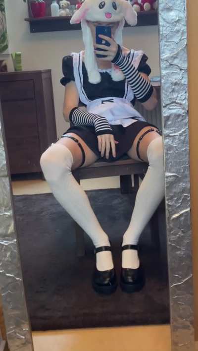 hiiiiii >.<