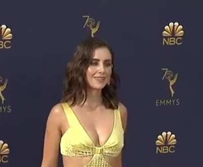 Alison Brie 
