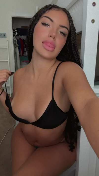 depending on how you suck the left titty i bring out the right titty... do we have a deal